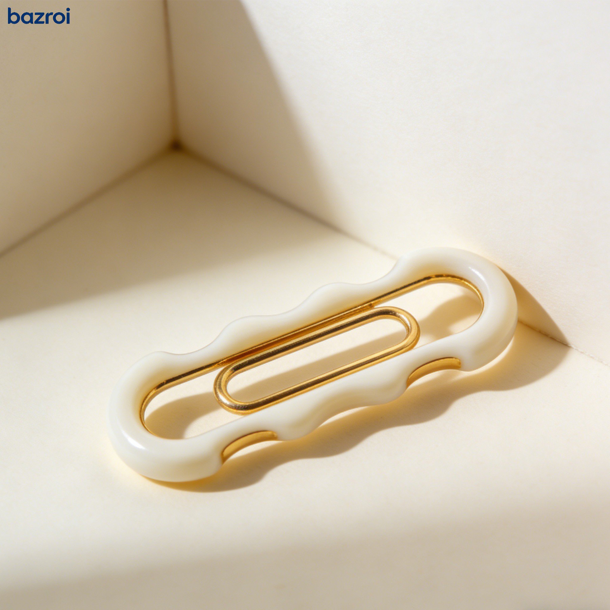 波型デザインのペーパークリップ拡大写真