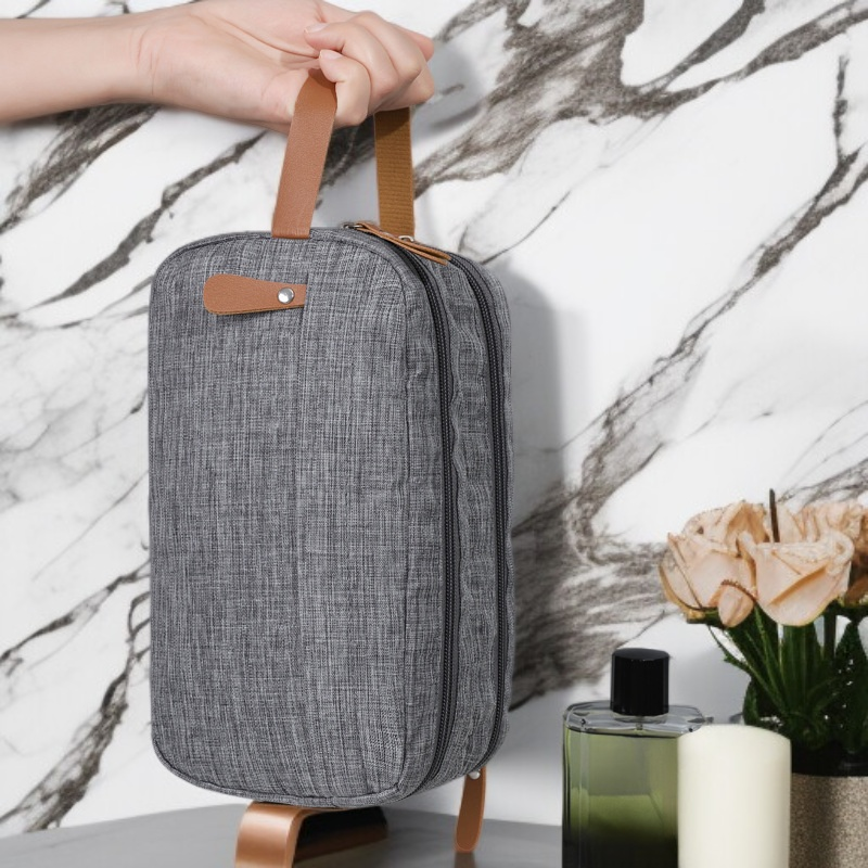 大容量の旅行用洗面用具収納バッグ
