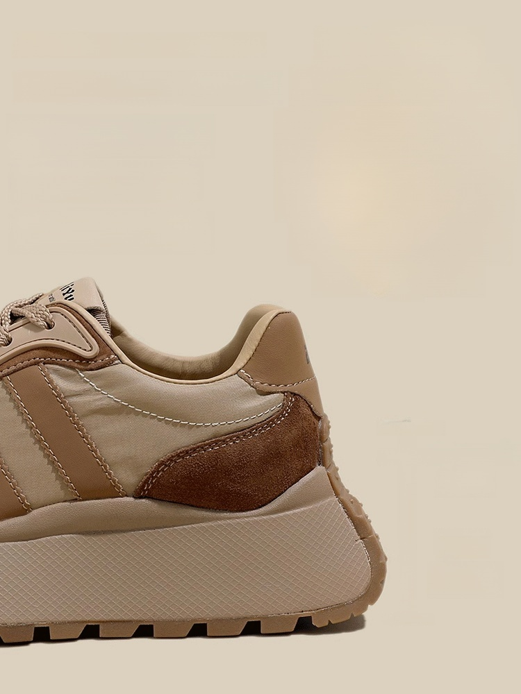 신장 업 후저 스니커즈