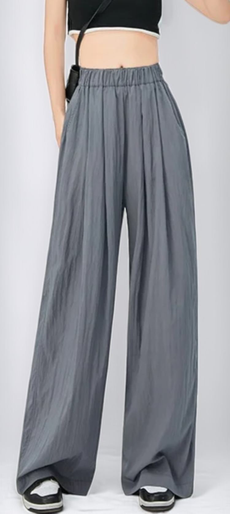 ハイウエストワイドパンツのサイドシルエット