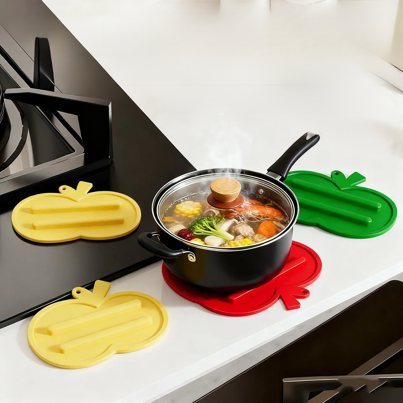 りんご柄の滑り止めマット