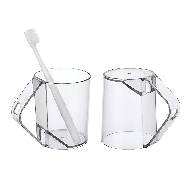 Umgedrehter Zahnbürsten- und Mundwasserbecher für den Heimgebrauch