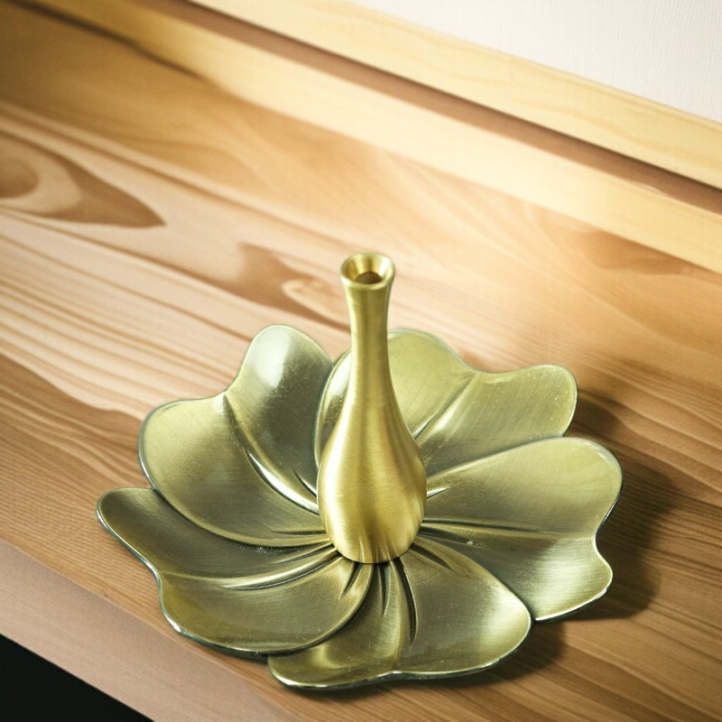 真鍮九孔香挿の全体画像