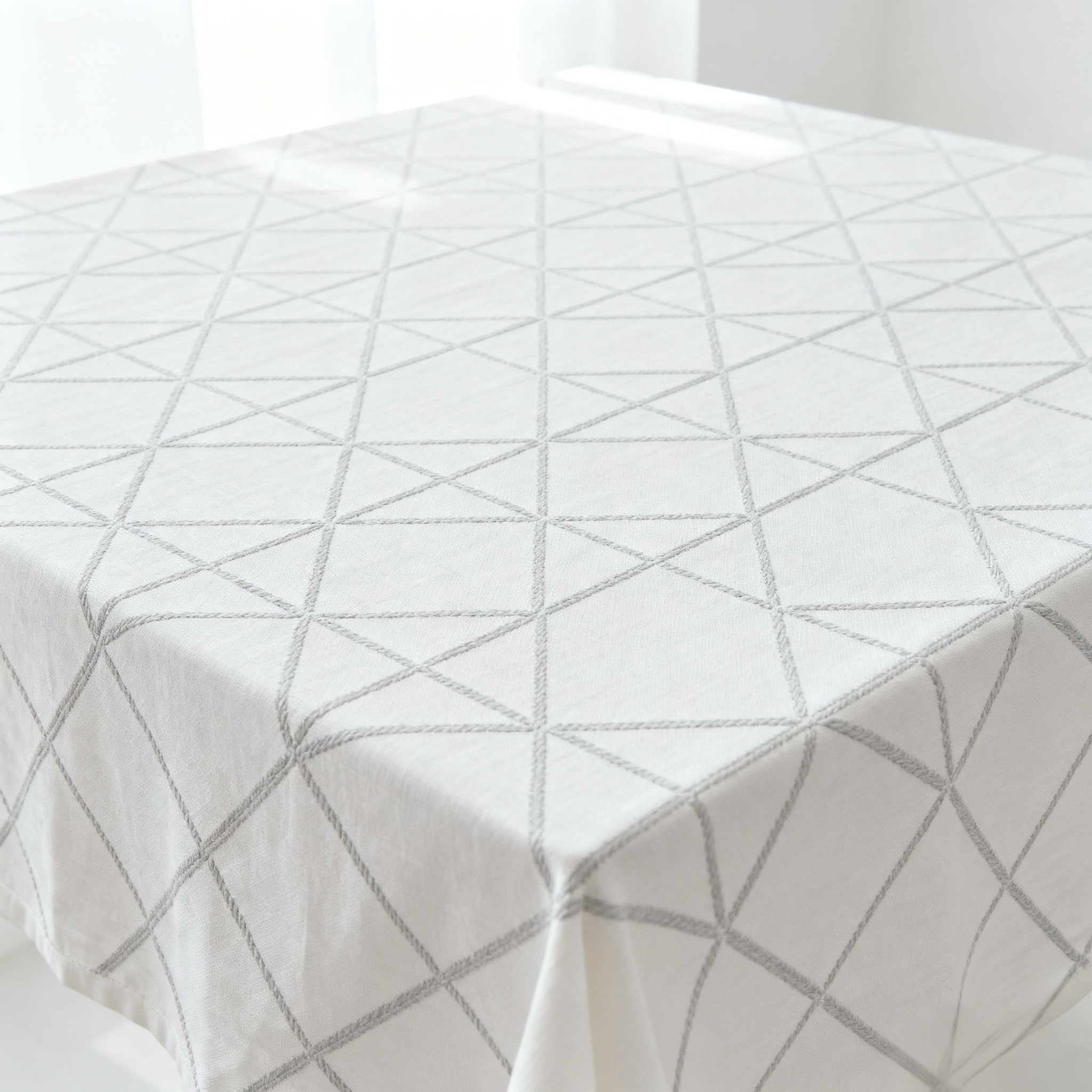 Mantel de mesa blanco, patrón de rombos, 1..5 por 1.2 metros