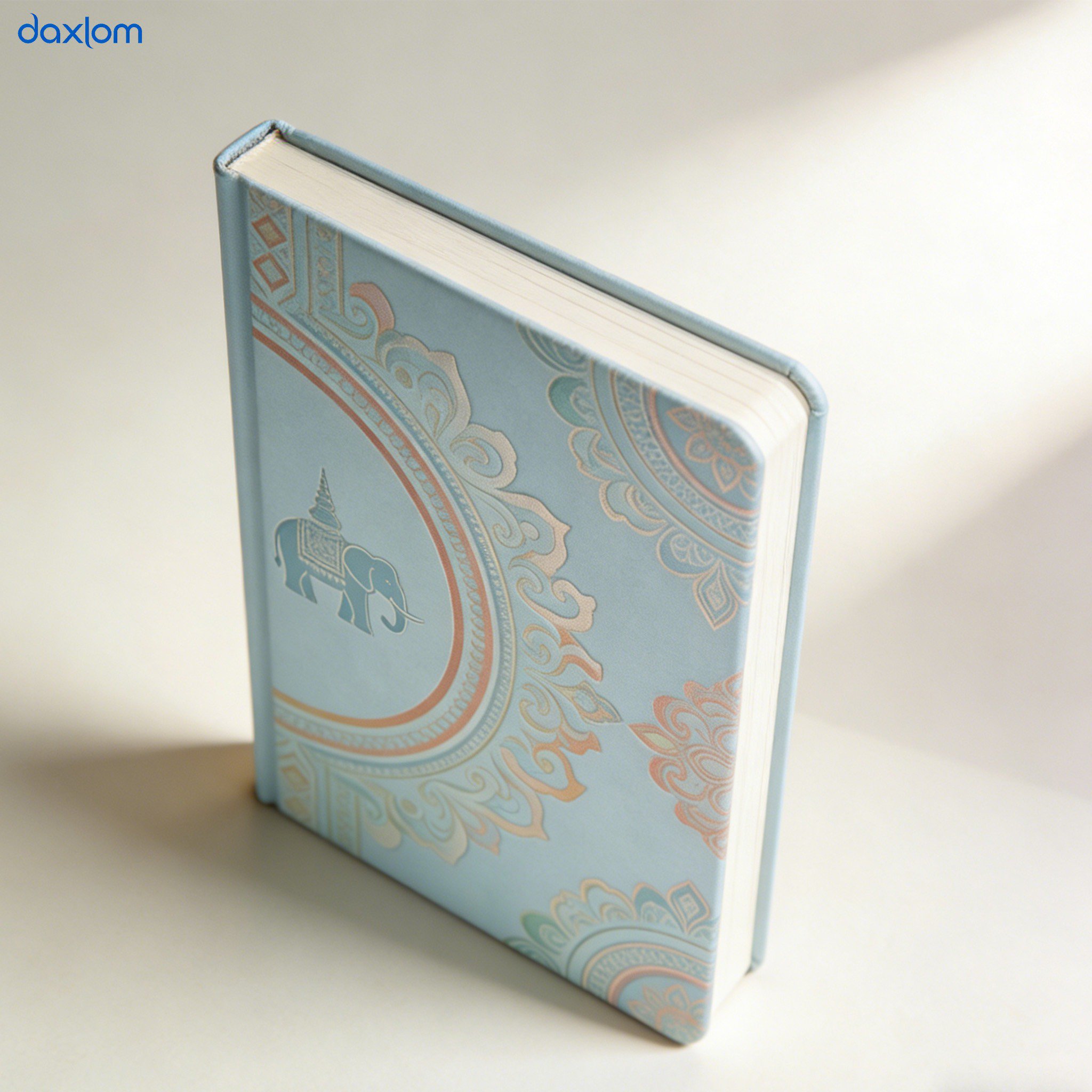 รายละเอียดปกสมุดโน้ตศิลปะ สีสันสดใส