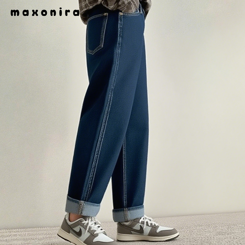 メンズダークブルージーンズ