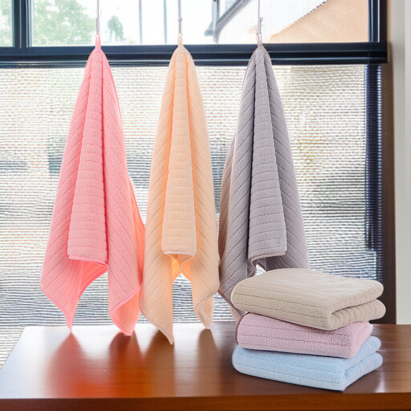 코랄 잔 가느다란 타월