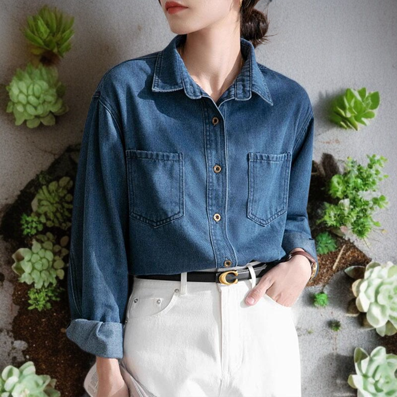 レディース・スリムフィット・デニムシャツ 重ね着ボトムシャツ シャツの重ね着のコツ