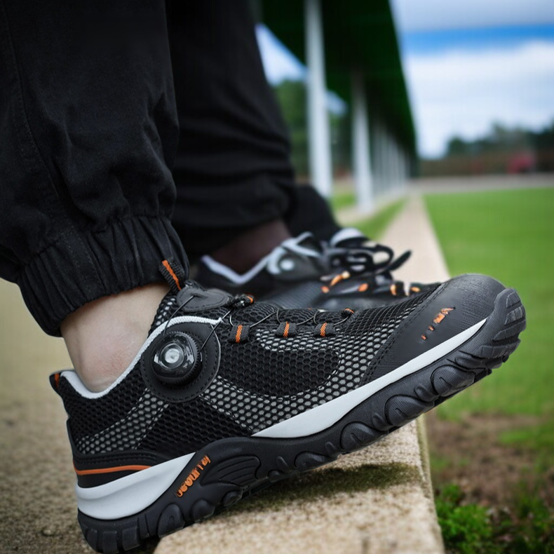 安全靴労働保護靴防咬・防穿ロートップ快適で通気性の良い回転バックル安全靴 冬用滑り止め安全靴