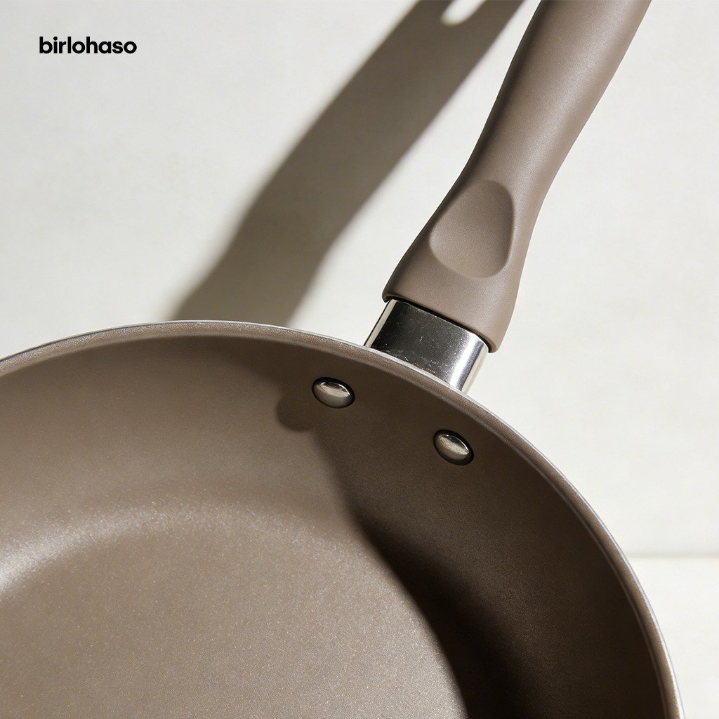 non-stick pan