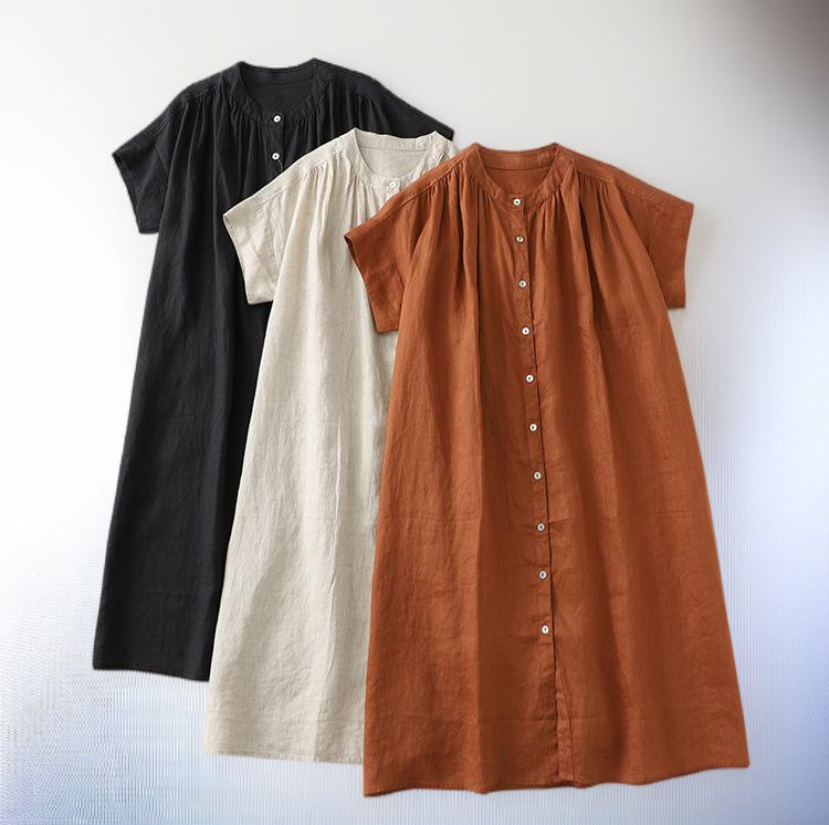 컴포트 미디스커트 착용 여성 이미지