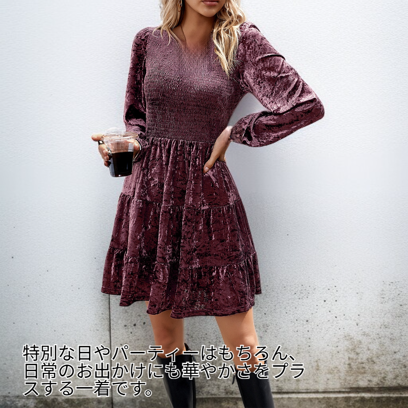 上品な気質のベルベットワンピース
