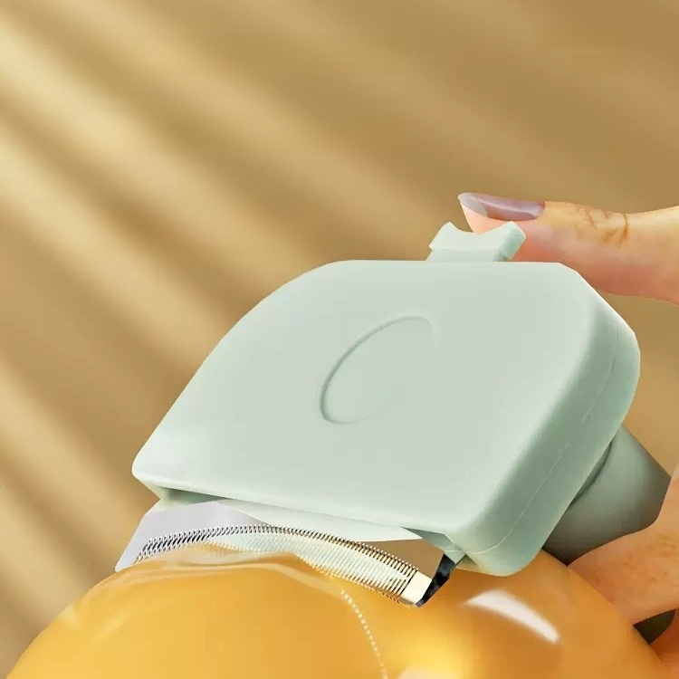 Pet rounded blade hair removal comb