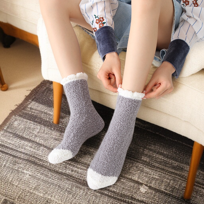 暖かいコーラルフリース女性用ソックス 無地 厚手 ミドル丈 寝間着用