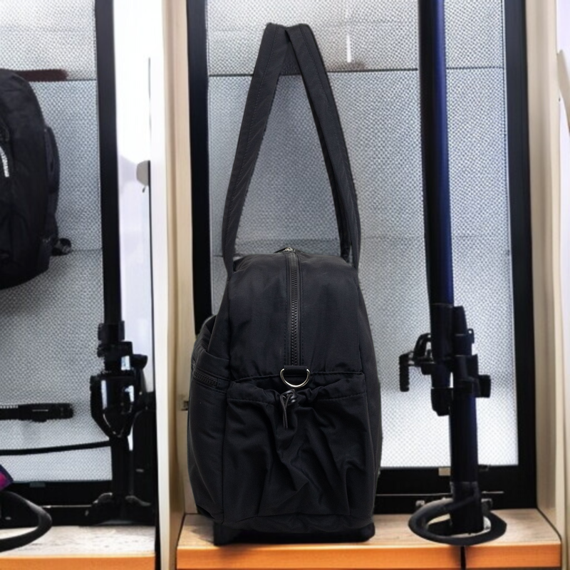 防水ウェット＆ドライコンパートメント付きジムバッグ