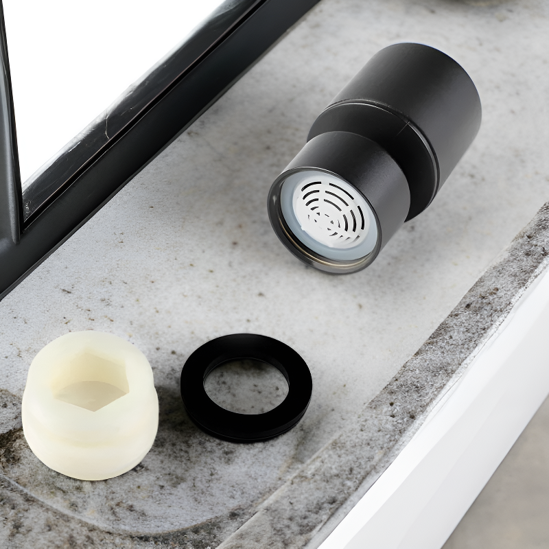 อุปกรณ์เสริมก๊อกน้ำยืดได้สำหรับล้างหน้า หมุนได้อเนกประสงค์