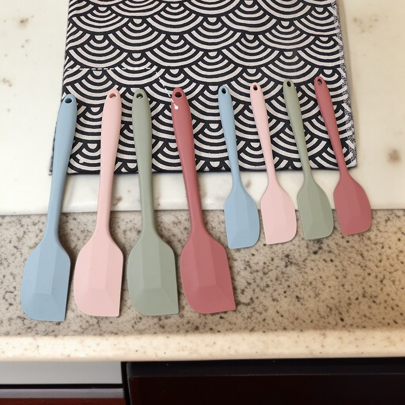  Morandi Color Silicone Scraper – High Temperature Resistant, For Baking and Stirring