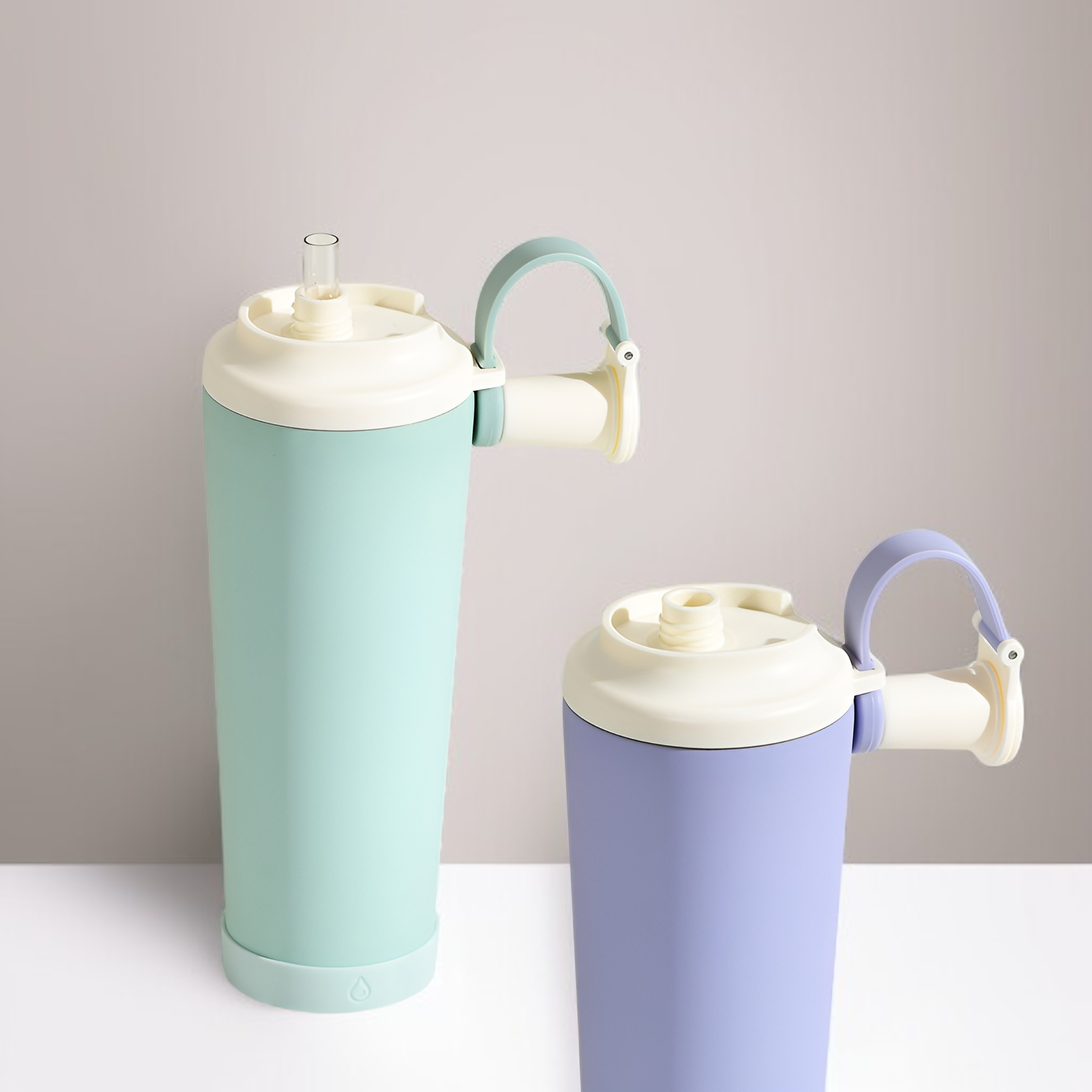 漏れ防止設計のカップの蓋部分