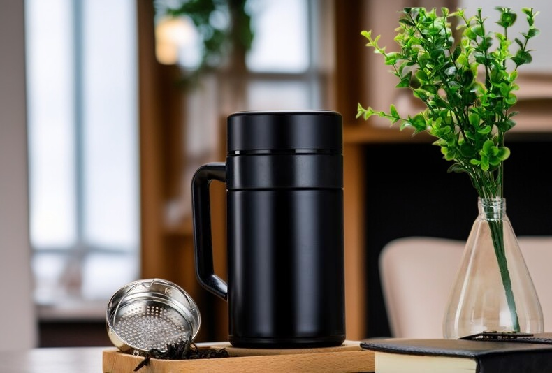 Praktischer Kaffeebecher aus 304 Edelstahl