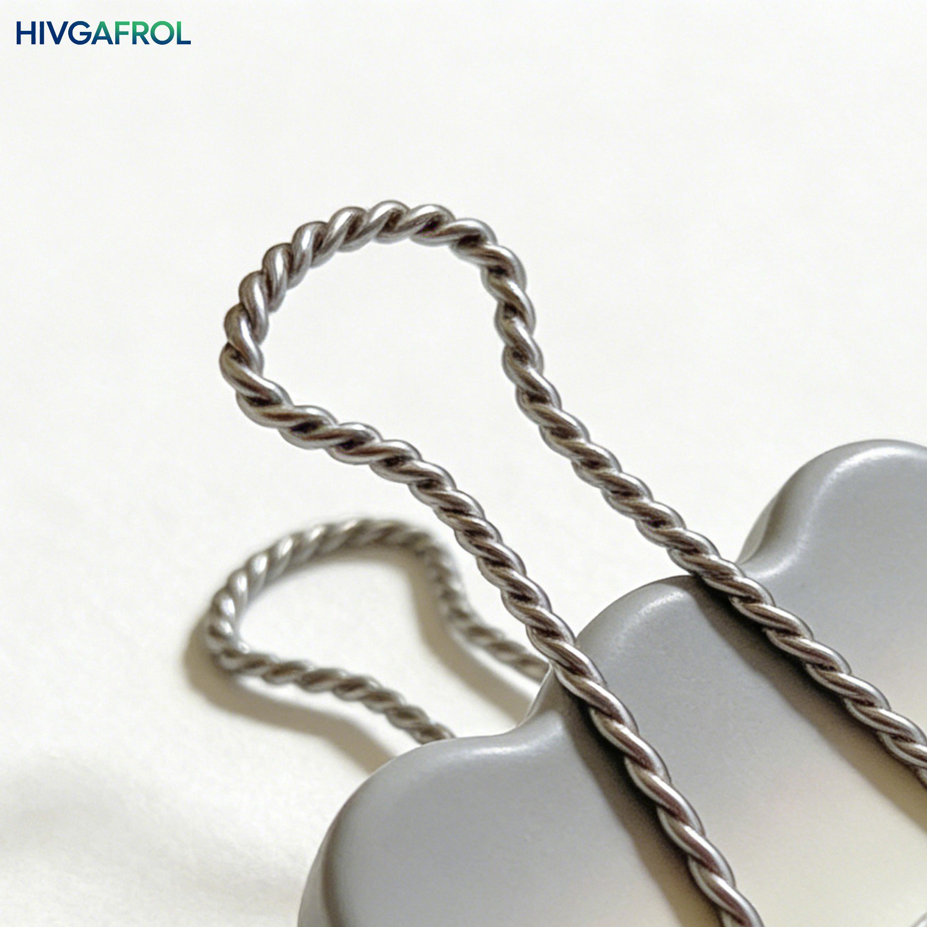 Przechowywać i zabezpieczać za pomocą spinaczy biurowych (30 sztuk w opakowaniu)