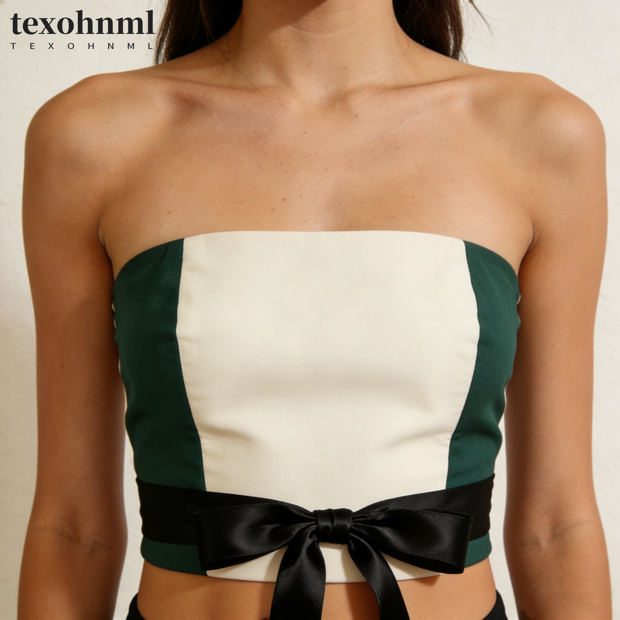 カラーブロックのストラップレスブラ