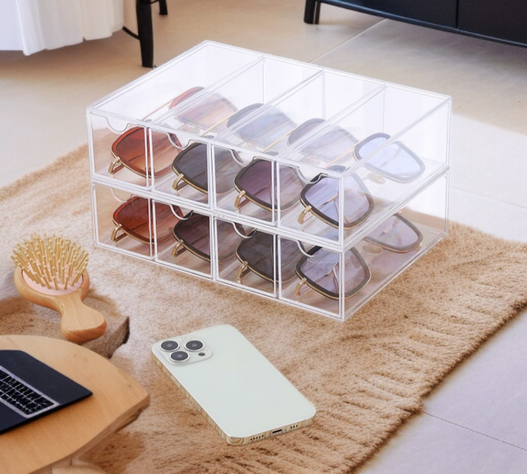 積み重ね可能なメガネ収納ボックスの使用例