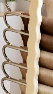 가정용 다용도 접이식 바지걸이 전체 모습