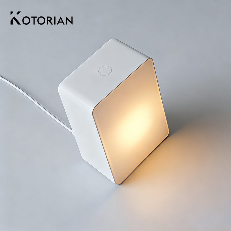 Automatické LED světlo do zásuvky