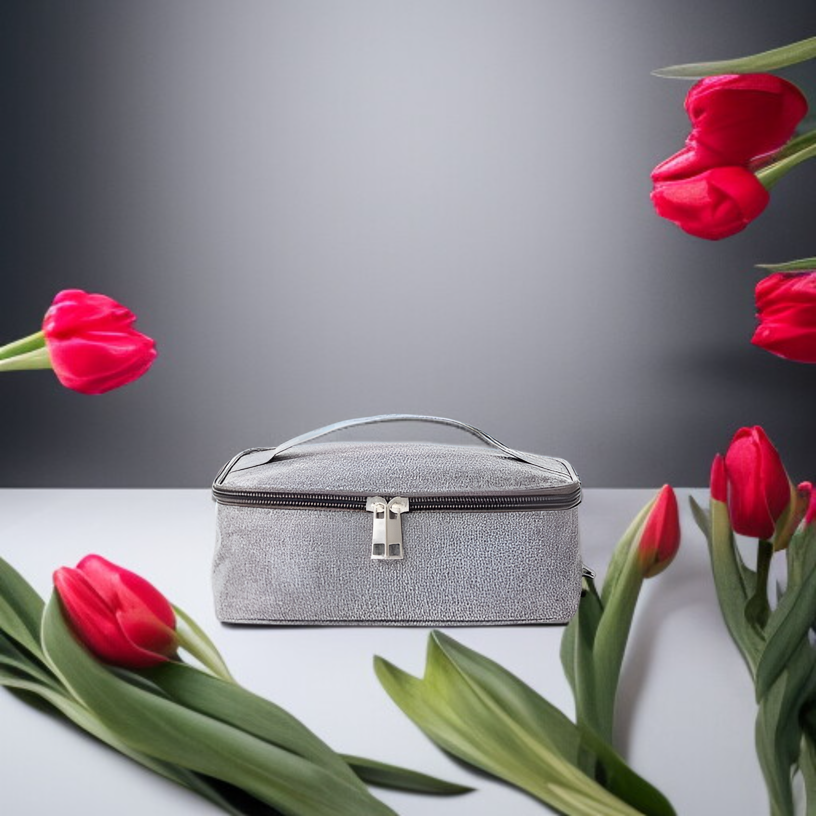 حقيبة غداء كهربائية متينة، بسيطة ومريحة للتنقل إلى العمل أو المدرسة، بلون موحد.