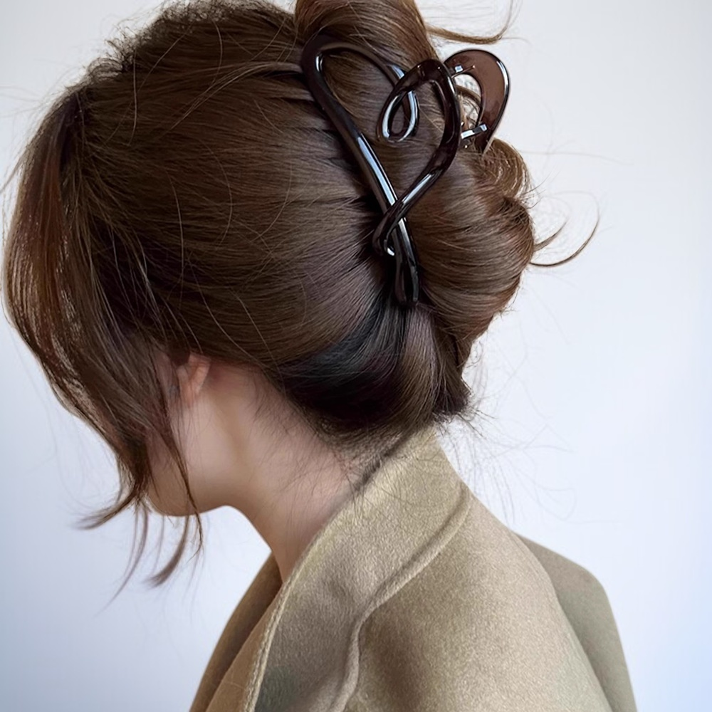 耐久性に優れたヘアクリップ