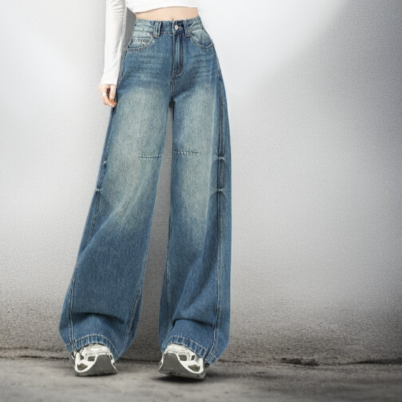 ワイドシルエットの股間ジーンズディテール