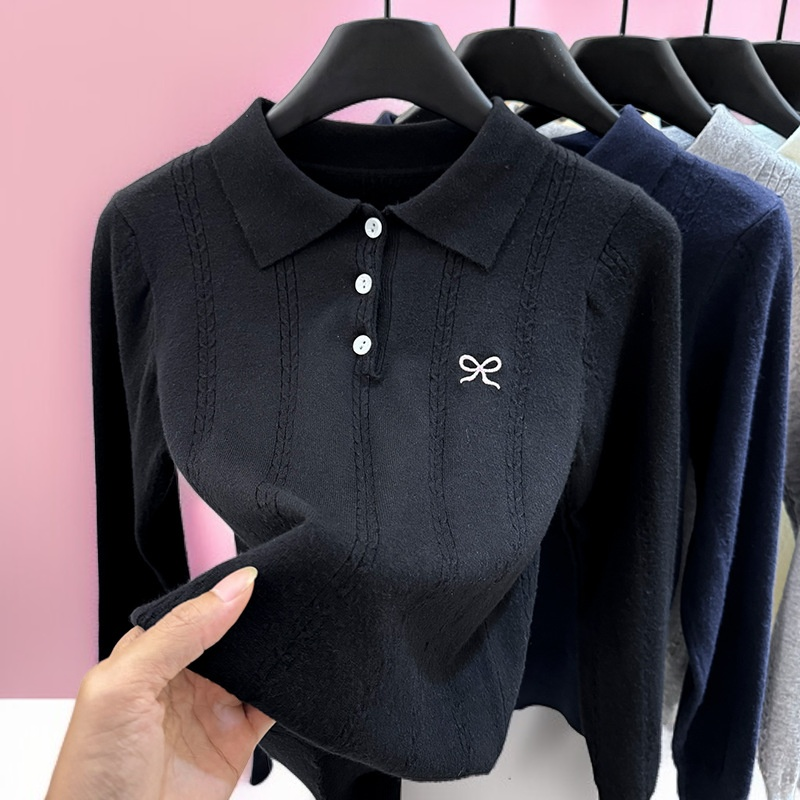 スリムフィットのプルオーバーベースレイヤー