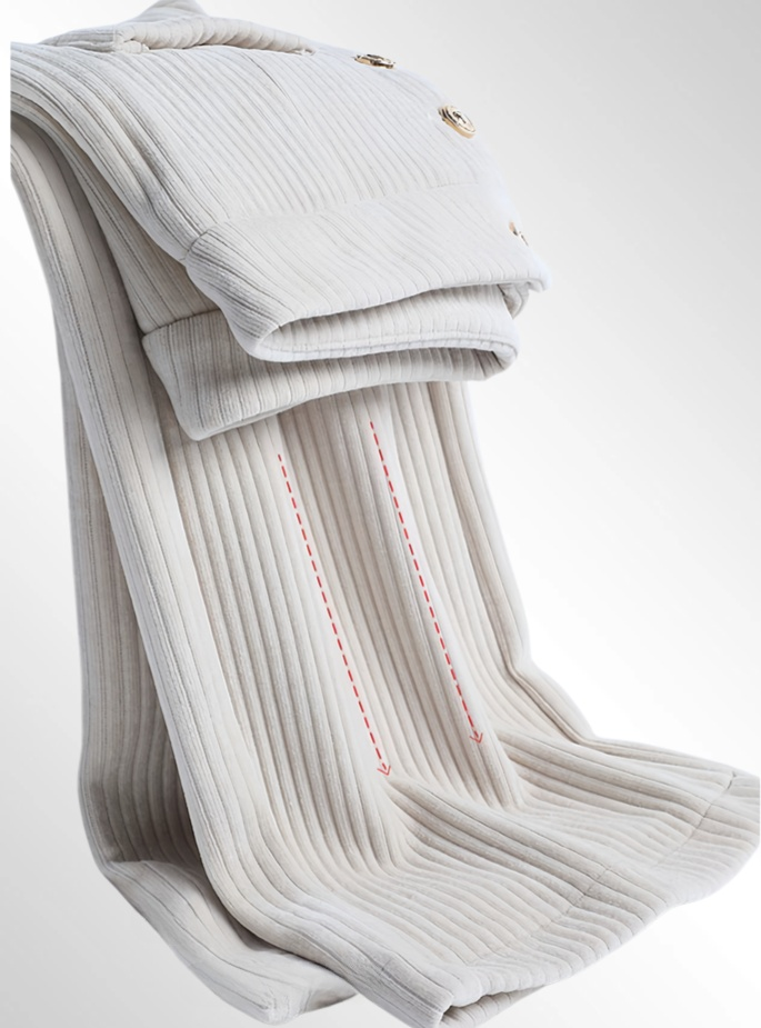 세련된 버튼다운 하이웨이스트 팬츠 디자인