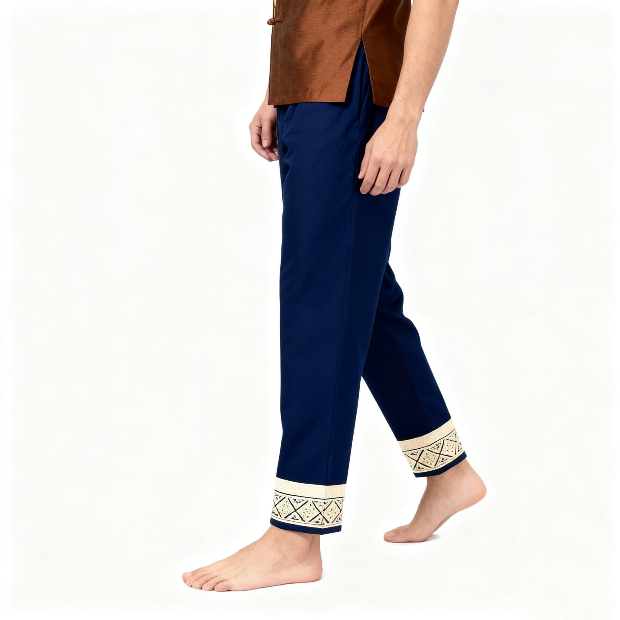 กางเกงแฟชั่นผู้ชายสีน้ำเงินเข้มปักดีไซน์