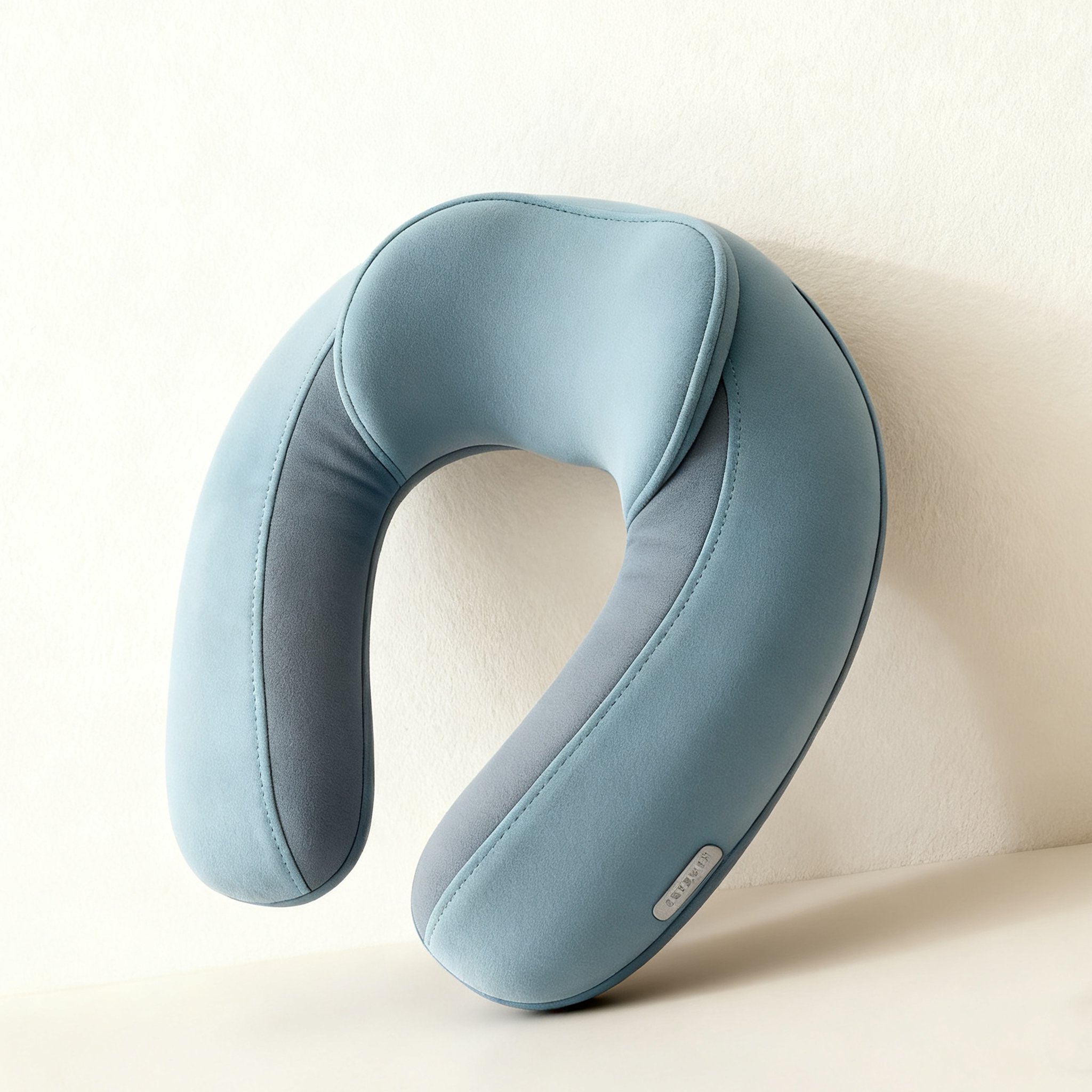 マッサージ機能付きネックピロー使用例