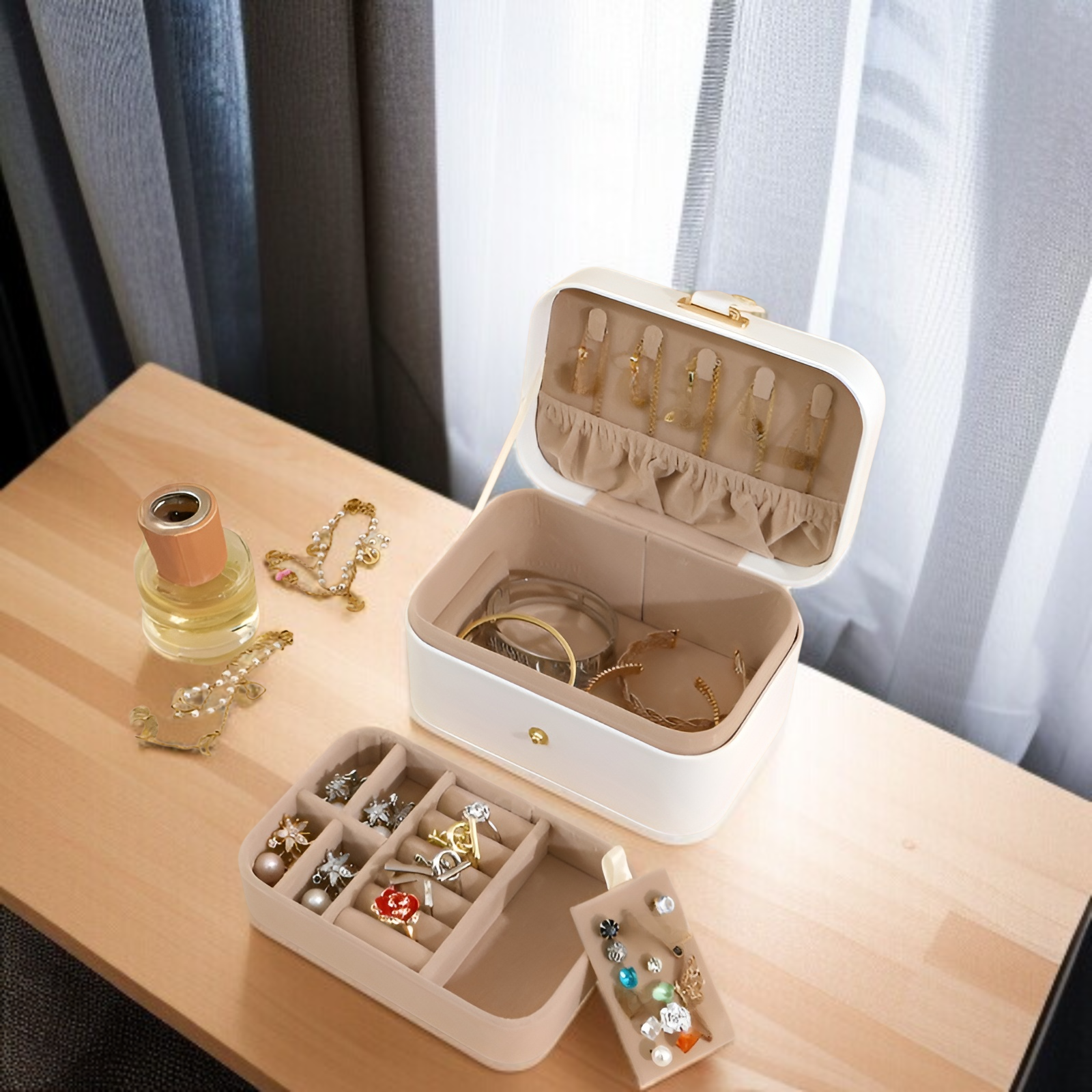 Caja de almacenamiento de joyas de viaje portátil de dos capas para collares, aretes y anillos