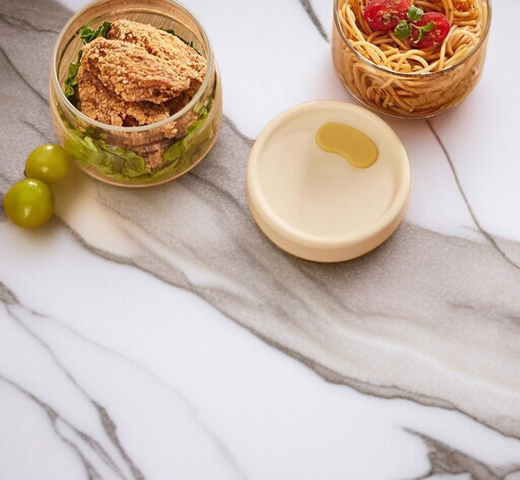 안전한 소재의 원형 도시락