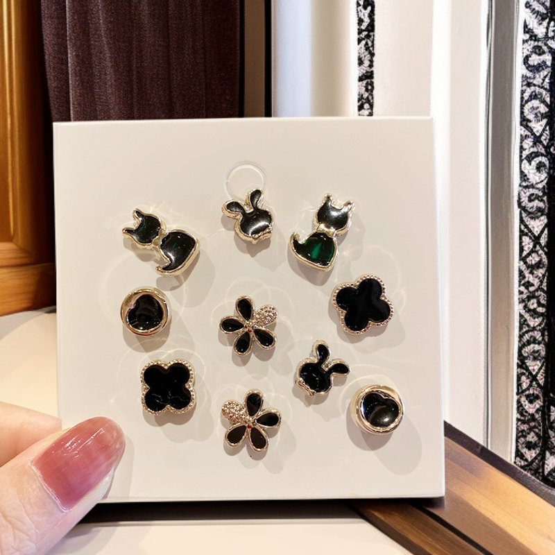 露出防止ブローチ