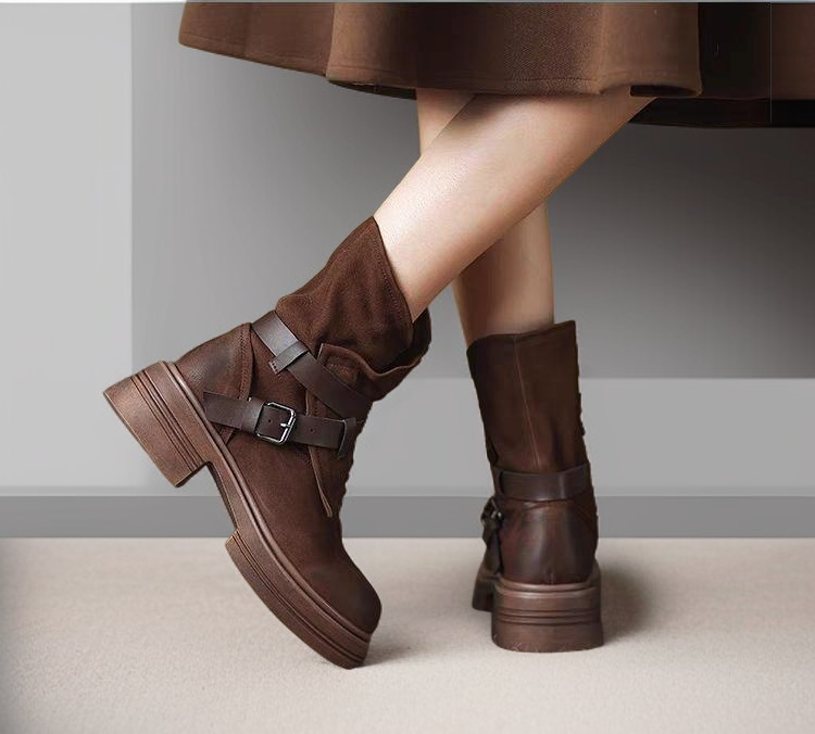 スタイリッシュなマーティンブーツコーディネート例