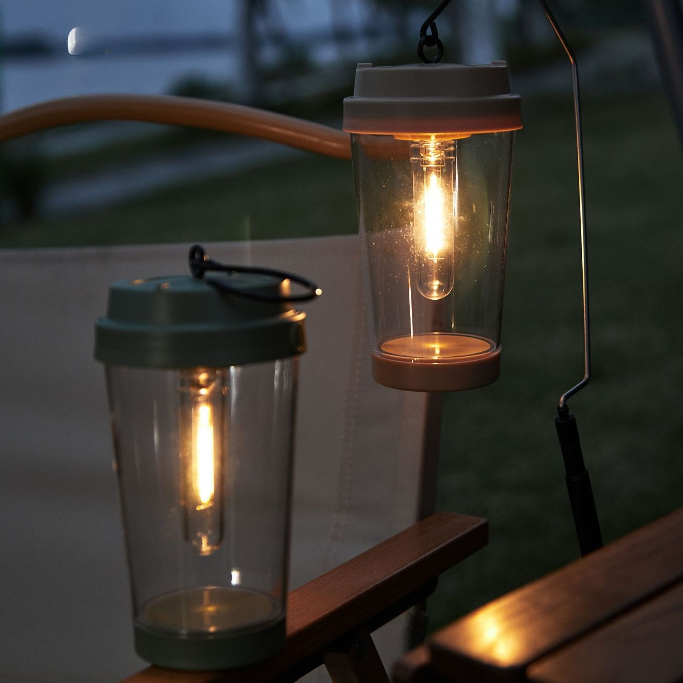 Retro Style LED Camping Lantern, Waterproof Outdoor Night Lamp, Decorative Bedroom Atmosphere Light