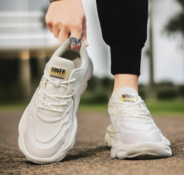 新しいオールマッチメンズシューズ、春  のカジュアルランニングシューズ、スポーツシューズ、通気性のあるメンズスポーツシューズ、軽量厚底スポーツシューズ、身長を高く見せるトレンドのダッドシューズ