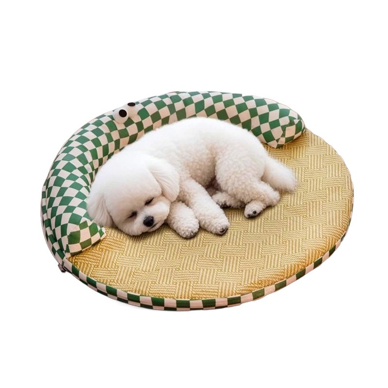 湾曲した犬小屋