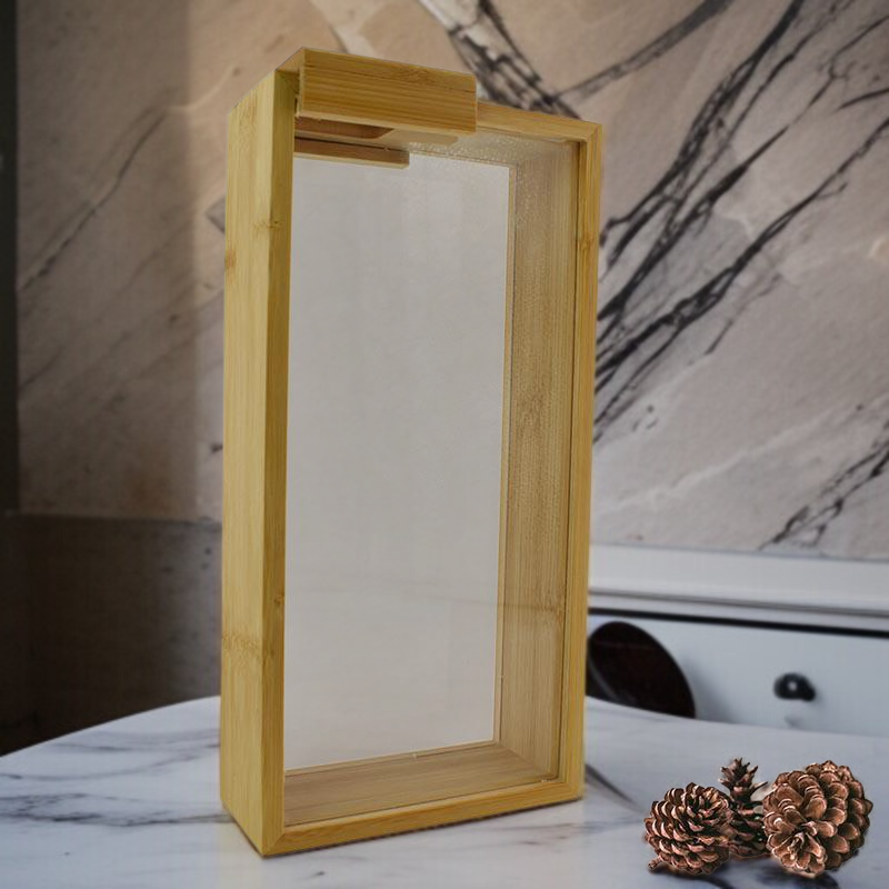 お米や豆類を収納した竹木ボックスの内部