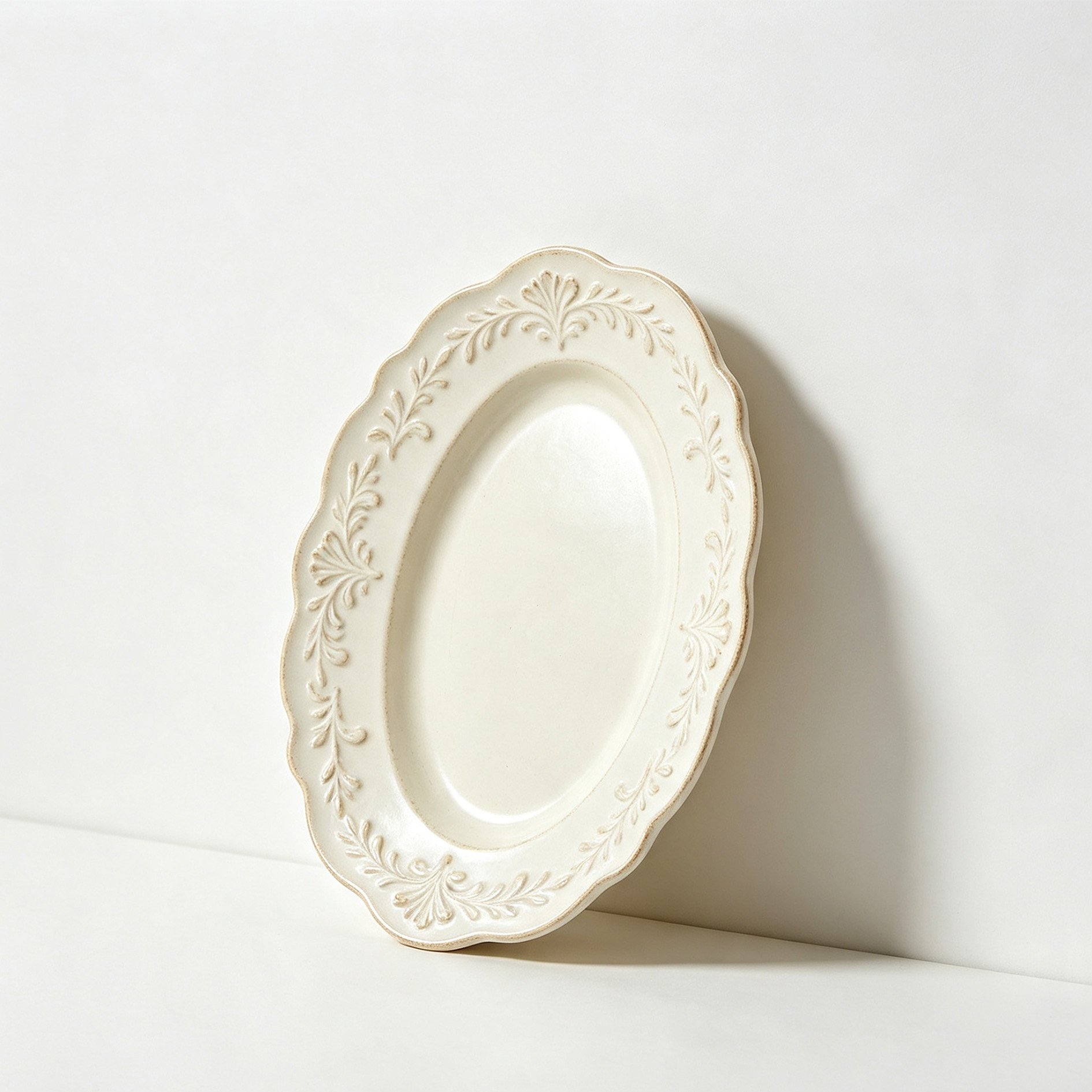 Retro Embossed Ceramic Dinner Plate