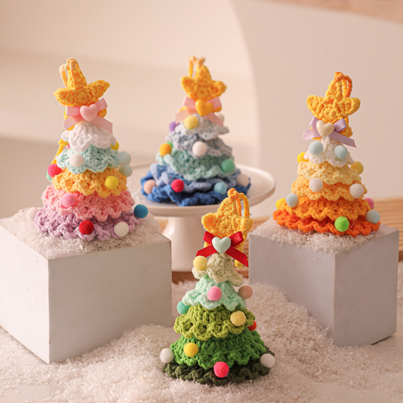 クリスマスのぬいぐるみオーナメント