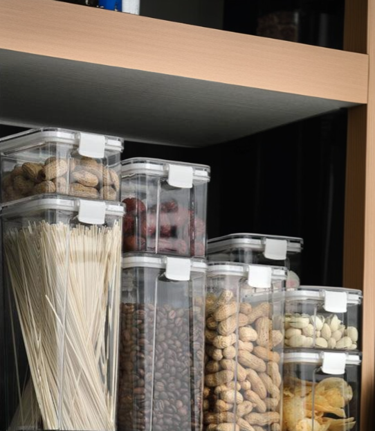 냉장고 공간 활용에 탁월한 수납 탱크