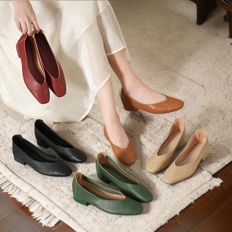 여성 소프트 스퀘어 펌프스 앞모습