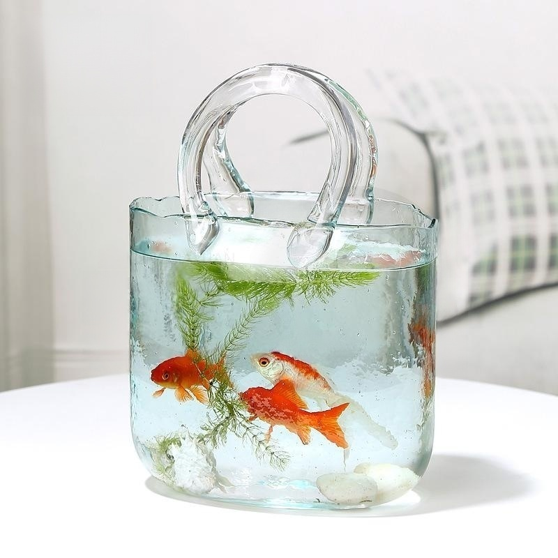 Originelle skandinavische Tasche mit Glasvase und Korb für Hydrokultur-Blumen