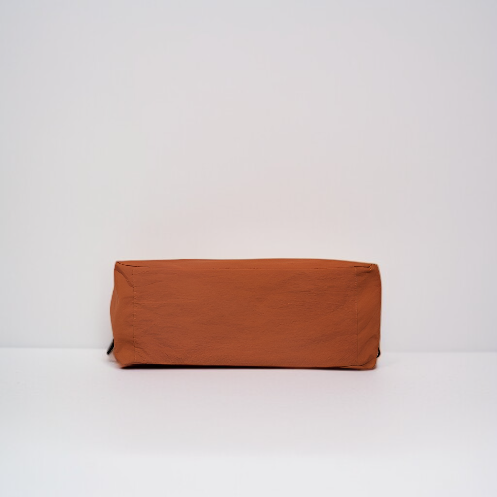 حقيبة يد بتصميم عصري