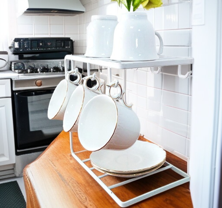 逆さま収納で衛生的なカップラック